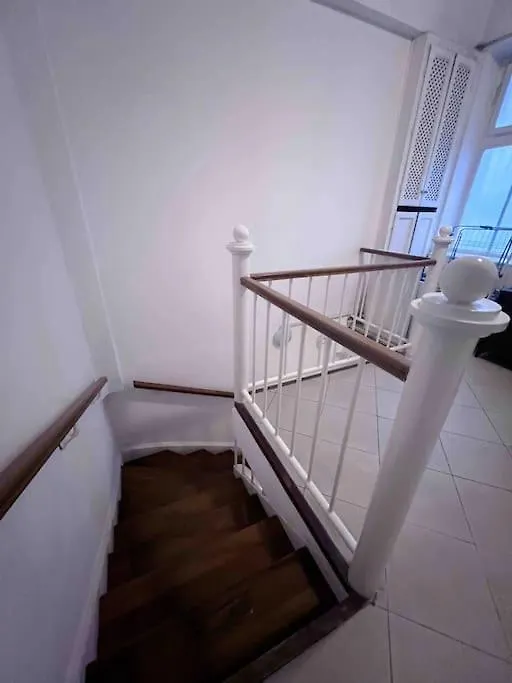 11# Sunflower Cozy Apartment Budapest Ungheria